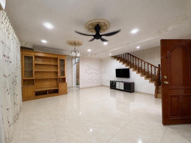 [ Fully Renovated Endlot ] Jalan RP 11 Rawang Perdana 2 1