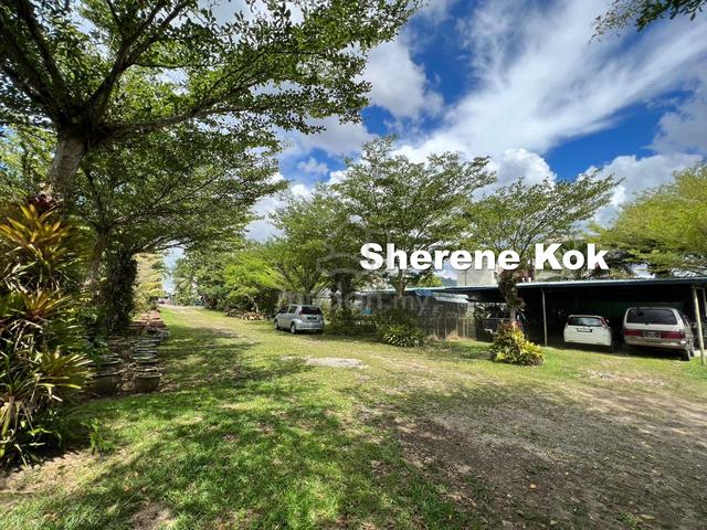 Beautiful Orchid Garden and Homestay Kuching Serian Road 13th Mile 1