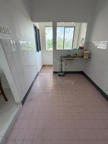 Apartment Ria 2 @ Taman Megah Ria Masai 1
