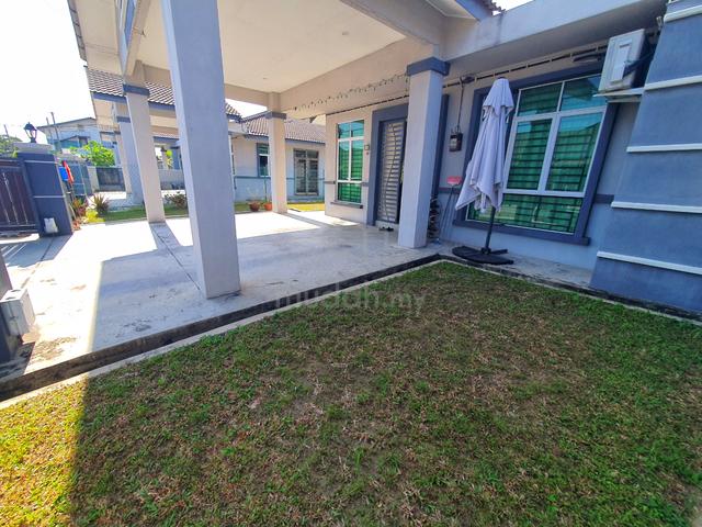 (Renovated&Furnished) Semi D 1 tingkat Tmn Bukit Katil Damai, Melaka 1