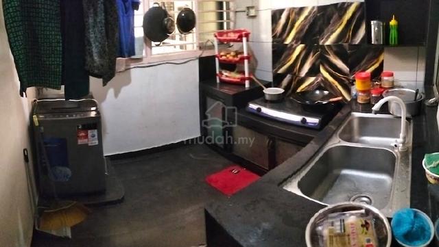 Sri Kenari Apartment 1