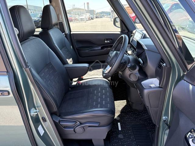 2023 Mitsubishi DELICA 0.7 MINI T PREMIUM (A) - 4