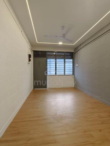 Perjiranan 8 Flat (Taman Air Biru) 1