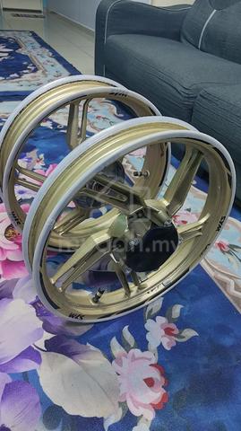Carousel Image