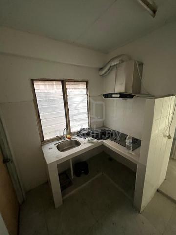 Taman Anggerik Villa 1