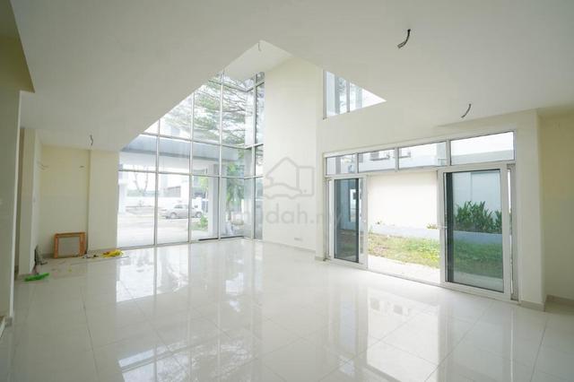3sty Bungalow, Bukit Kemuning, Kota Kemuning, Gated & Guarded 1