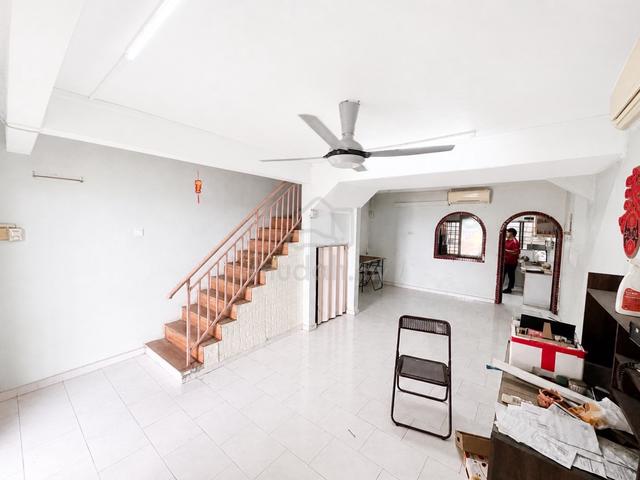 Jalan Hang Jebat@ Tun Aminah Double Storey/ Full Loan/ Limited Unit 1
