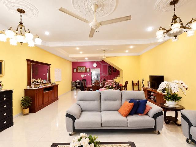 RENOVATED❗❗ Double Storey Nusa Rhu Seksyen U10 Shah Alam 1