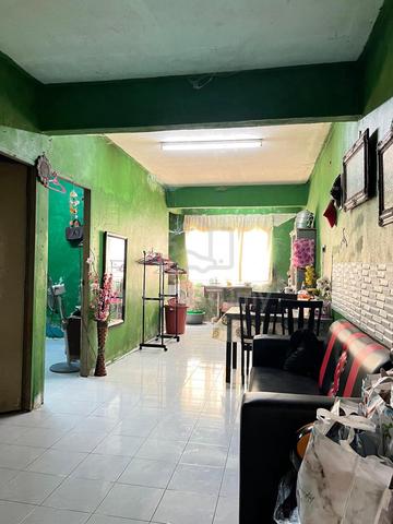 Taman Seruling Emas Flat 1