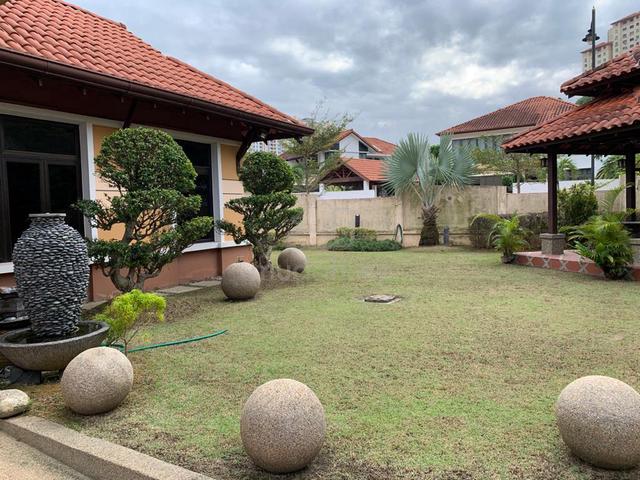 BESAR RENO FreeHOLD BUNGALOW CORNER LOT, BANDAR KINRARA 9 PUCHONG 1