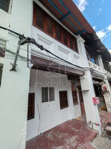 Lebuh presgrave Georgetown 2 storey terrace shop for rent 1