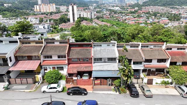 Renovated 2 Storey Taman Zooview Ampang 1