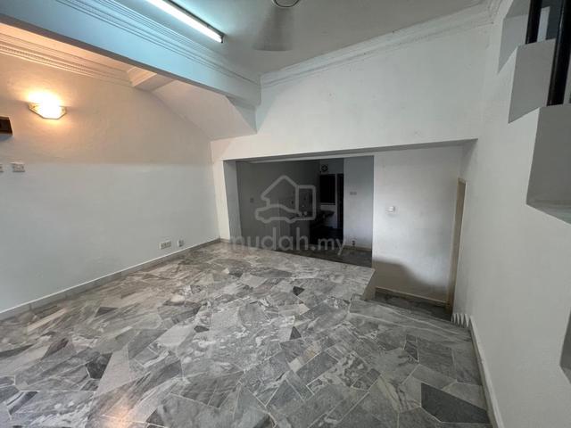 Lembah Maju townhouse for rent 1