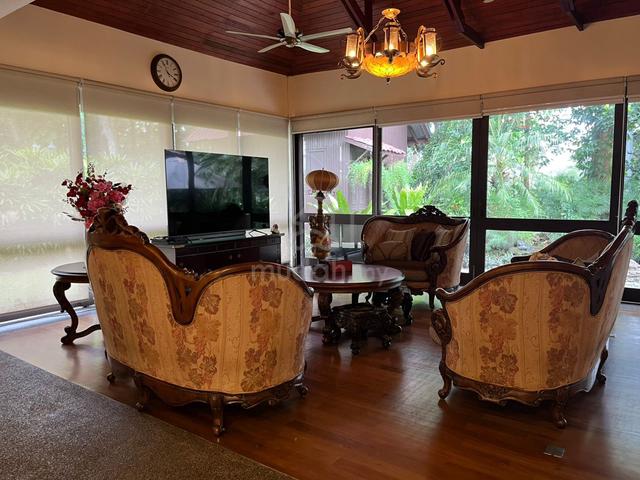 Kota Kemuning 2sty Bungalow with larg land area size and built up 1