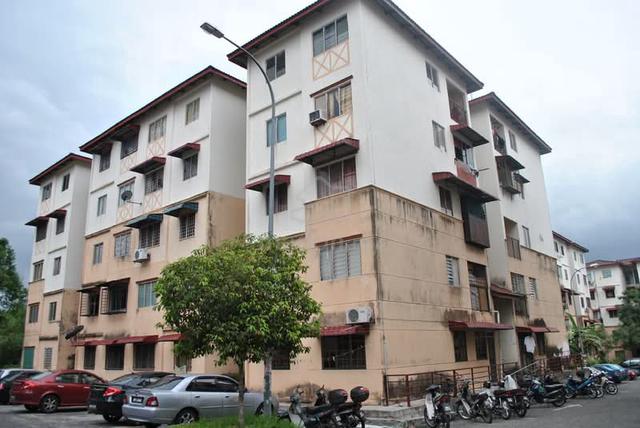 Lestari Perdana Apartment 1