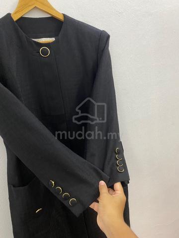 Nina Ricci Boutique Black Wool Long Coat - photo 2 of 6