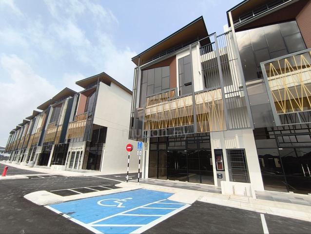 Indah Prime 2 @ Bukit Indah, 22*70 Endlot Shoplot 1