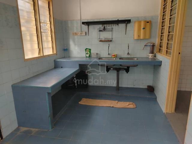 2 stry Taman indah Perdana Kepong 5