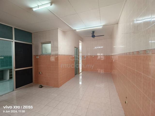 Gated Extend 2 Storey BPP 4R3B Putra Permai Equine MRT Seri Kembangan 1