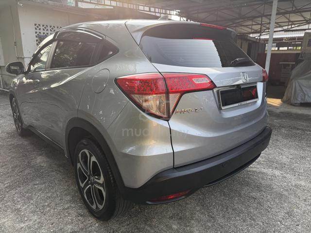 2016 Honda HR-V 1.8 S ( A ) ON THE ROAD - 3