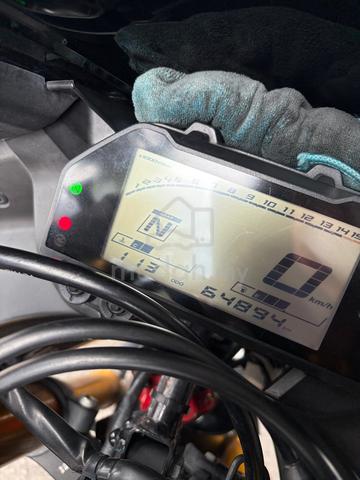 Yamaha YZF R25 V2 - photo 6 of 6