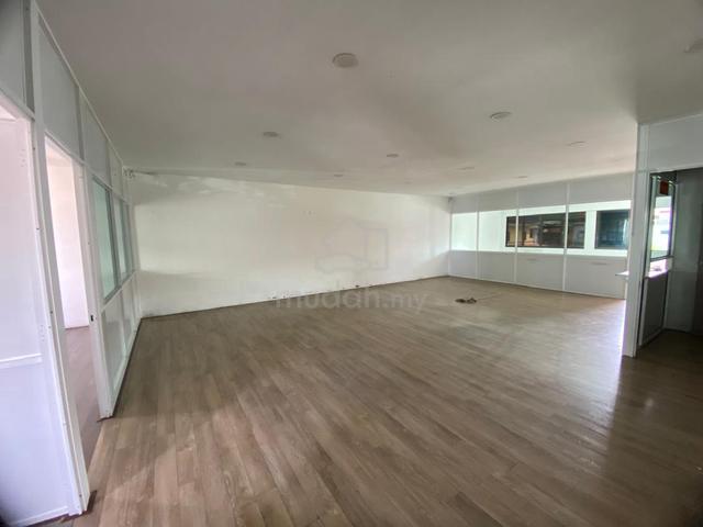 Office For Rent at Labuan 1