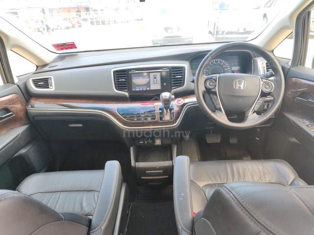 2016 Honda Odyssey 2.4 Full Spec 1Owner Like New - 3