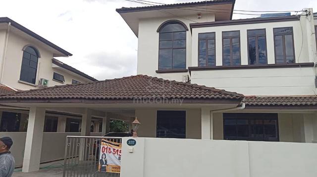 Double Storey Semi D for Sale at Jalan Stampin 1