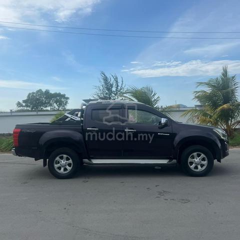 Isuzu D-MAX 3.0 4X4 2019 AUTO - 5