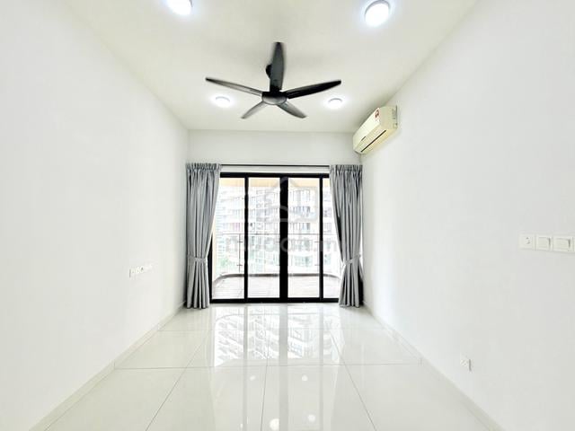 Bay Laurel @ Country Garden Danga Bay 1
