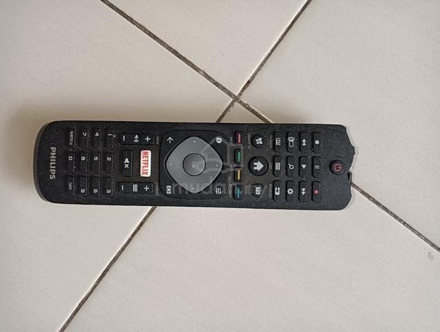 Philips 50" 4K Smart TV (50PUT6233) - Good Conditi - photo 2 of 3
