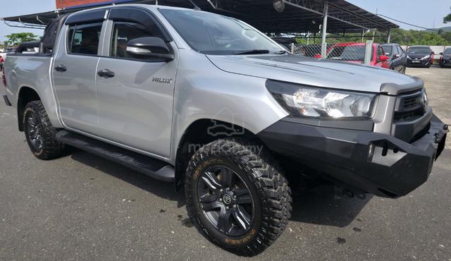 2023 Toyota HILUX DC 2.4 AN120 VNT FL (MT) (4X4)🩶 - 3