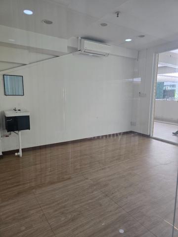 Office Lot for rent 1