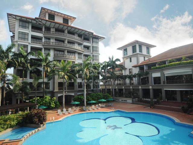 Melaka Raya Costa mahkota COUPLE Room with private bathroom Pool View 1
