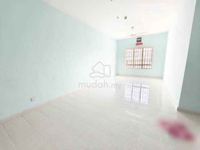 Idaman Senibong Apartment 1