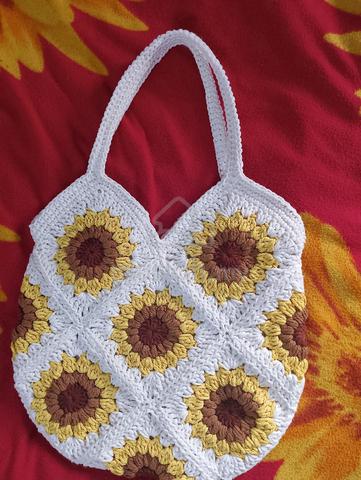 beautiful handmade shoulder bag  - photo 2 of 6
