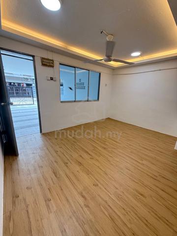 Kota Puteri Megah Ria Jalan Bayan Rumah 2Tingkat FullLoan Siap Reno 1