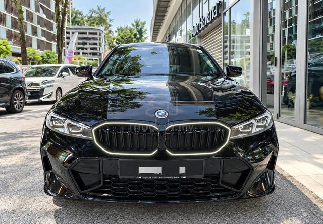 2023 Bmw 320i LCI 2.0 SPORT Nice Condition - 3