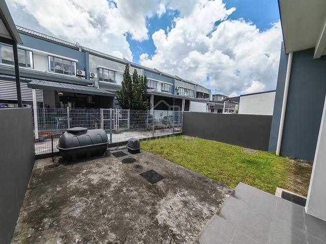 La Promenade Superlink Double Storey Terrace, Precinct Luxe 1