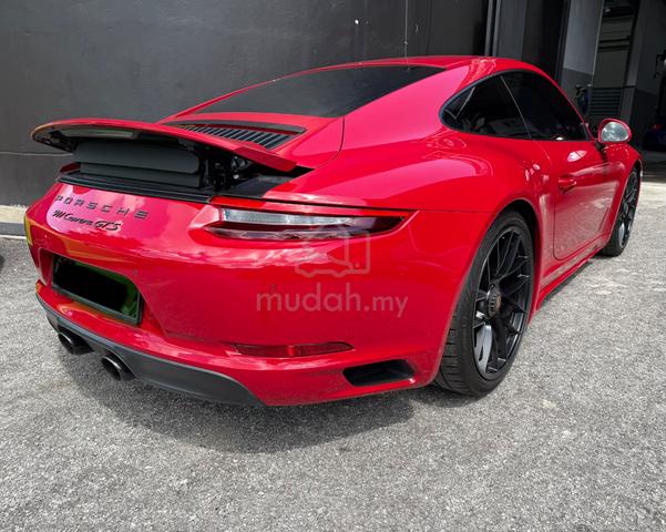 2017 Porsche 911 3.0 CARRERA GTS  CARMINE RED - 3