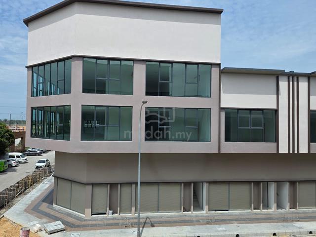 Aman Perdana Brand New 2 Storey Shop Lot 22x75 Limited Unit for Rent 1