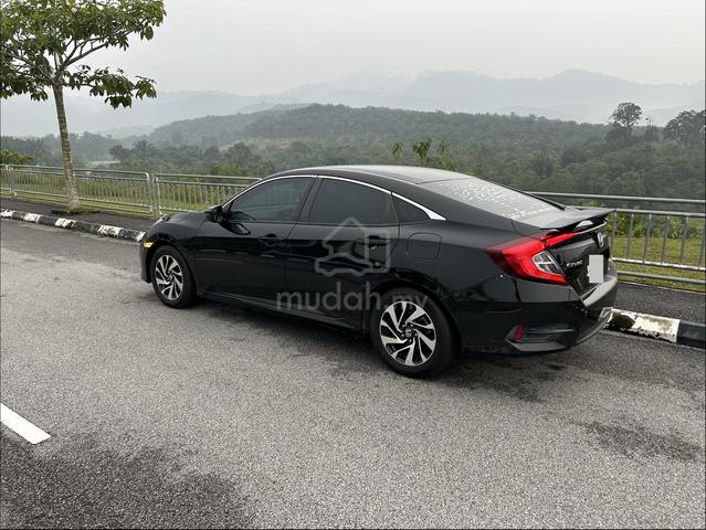 2018 Honda CIVIC FC 1.8S Black - 2
