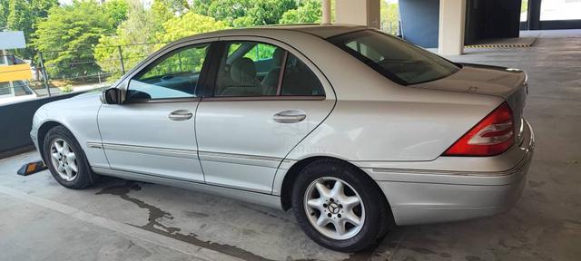 2001 Mercedes Benz C200K - 2