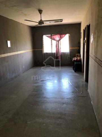 Teratai Apartment (Taman Bunga Raya) 1