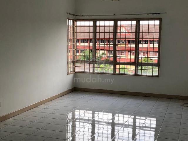 SD Tiara Apartment|Freehold|Low Floor|Tenanted|nice unit 1