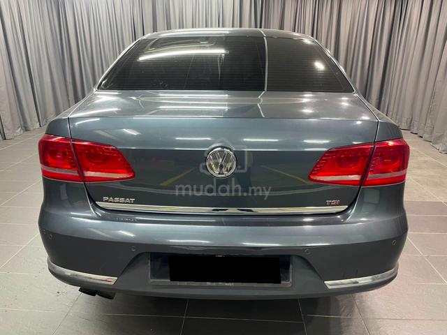 2011 Volkswagen Passat 1.8 TSI (A) Sedan - 5