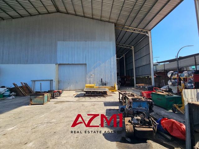 Double Storey Semi Detached Industrial Warehouse For Sale 1