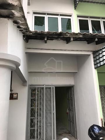 18x80 Depan Surau Ampang Ipoh Gunung Rapat Wira Jaya Strawberry Park P 1