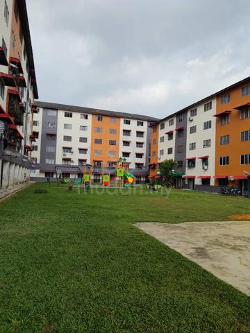 Kenanga Apartment (Taman Bunga Raya) 1