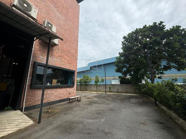 3.5 Storey Semi D Factory With Lift I32 Puchong 5